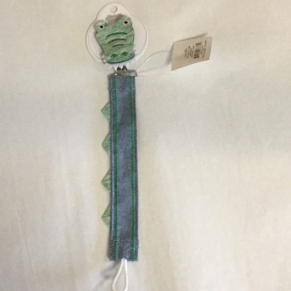 Gator Pacy clip from Mud Pie